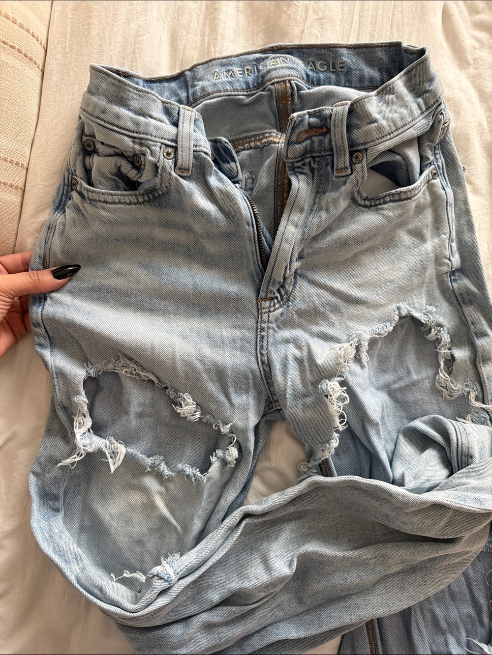 American Eagle Outfitters Light Wash Distressed Boyfriend Jeans